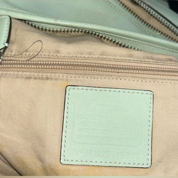 Coach Green Shoulder Bag Spacious Hobo North-South Style Soft Leather - Picture 10 of 13